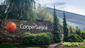Activist Investor Jana Partners Demands Leadership Overhaul at Cooper Companies Following Strategic Failures and Stagnant Growth